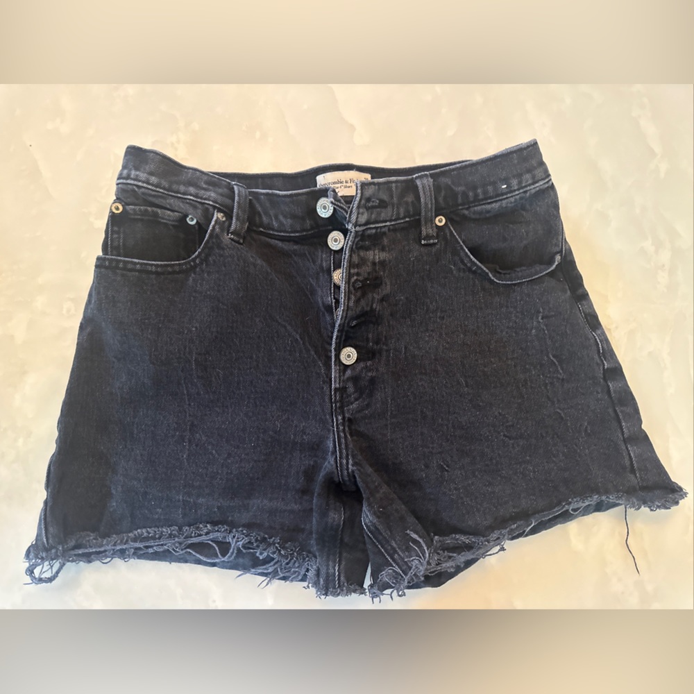 Abercrombie High Rise 4” short